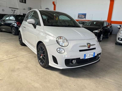 Usato 2015 Abarth 595 1.4 Benzin 140 CV (12.900 €)