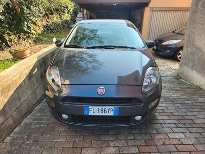 Usato 2015 Fiat Punto 1.2 Benzin 69 CV (6.999 €)