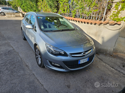 Usato 2015 Opel Astra Diesel 110 CV (5.500 €)
