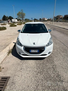 Usato 2015 Peugeot 208 1.6 Diesel 115 CV (6.500 €)