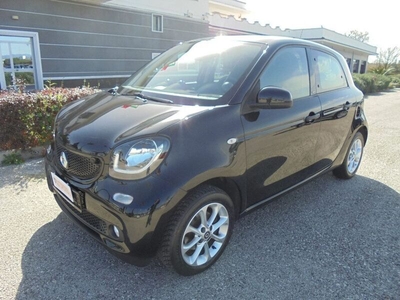 Usato 2015 Smart ForFour 0.9 Benzin 90 CV (11.950 €)