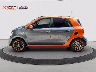 Usato 2015 Smart ForFour 1.0 Benzin 52 CV (11.900 €)