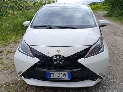 Usato 2015 Toyota Aygo 1.0 Benzin 69 CV (7.500 €)