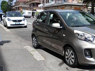 Usato 2016 Kia Picanto 1.0 Benzin 66 CV (7.500 €)