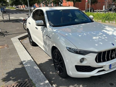 Usato 2016 Maserati Levante 3.0 Diesel (36.000 €)