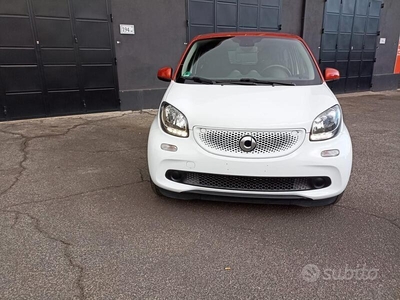 Usato 2016 Smart ForFour 1.0 Benzin 71 CV (10.898 €)