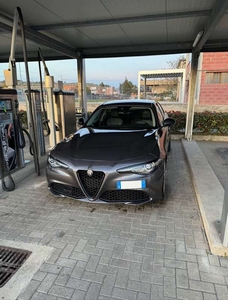 Usato 2017 Alfa Romeo Giulia 2.1 Diesel 179 CV (25.800 €)