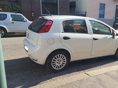 Usato 2017 Fiat Punto 1.2 Benzin (7.900 €)