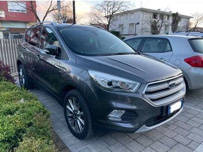 Usato 2017 Ford Kuga 1.5 Diesel 120 CV (14.200 €)