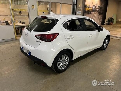 Usato 2017 Mazda 2 1.5 Diesel 105 CV (9.100 €)