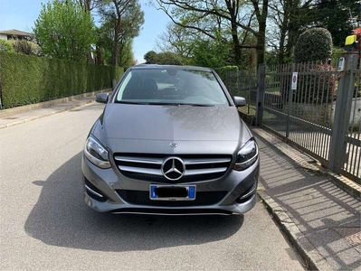 Usato 2017 Mercedes B180 1.5 Diesel 109 CV (17.000 €)