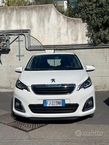 Usato 2017 Peugeot 108 1.2 Benzin 82 CV (11.500 €)