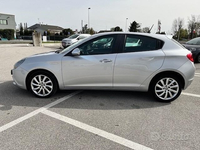 Usato 2018 Alfa Romeo Giulietta 1.6 Diesel 120 CV (13.500 €)