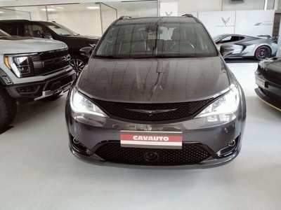 Usato 2018 Chrysler Pacifica 3.6 Benzin 287 CV (38.900 €)