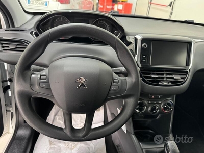 Usato 2018 Peugeot 208 1.6 Diesel 75 CV (10.500 €)