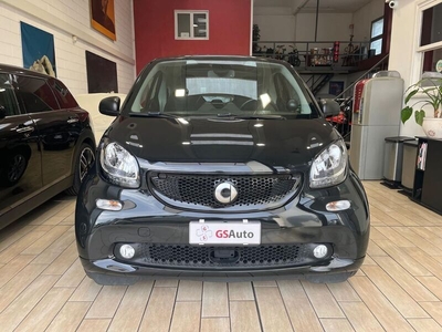 Usato 2018 Smart ForTwo Coupé 0.9 Benzin 90 CV (12.900 €)