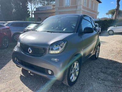 Usato 2018 Smart ForTwo Coupé 1.0 Benzin 71 CV (12.500 €)