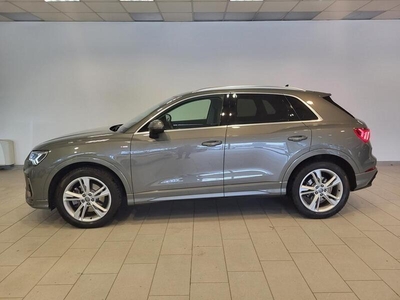 Usato 2019 Audi Q3 2.0 Benzin 190 CV (30.900 €)