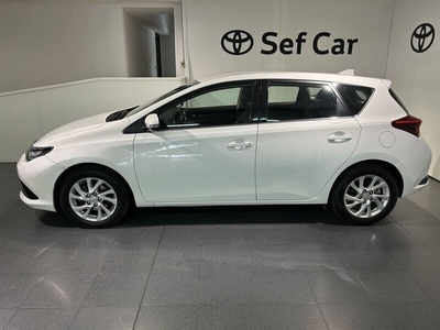 Usato 2019 Toyota Auris Hybrid 1.8 El_Hybrid 136 CV (14.900 €)