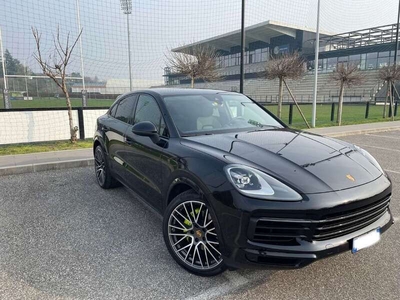 Usato 2021 Porsche Cayenne 3.0 El_Benzin 340 CV (92.000 €)