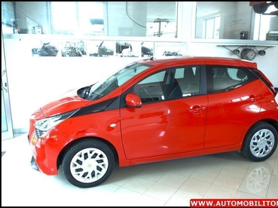 Usato 2021 Toyota Aygo 1.0 Benzin 72 CV (9.800 €)