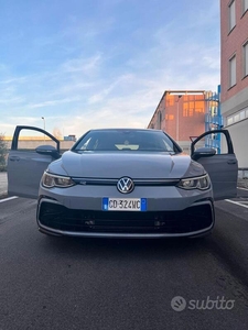 Usato 2021 VW Golf 1.5 Benzin 131 CV (26.000 €)