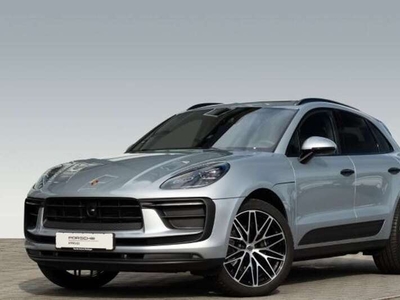 Usato 2022 Porsche Macan 2.0 Benzin 265 CV (73.500 €)