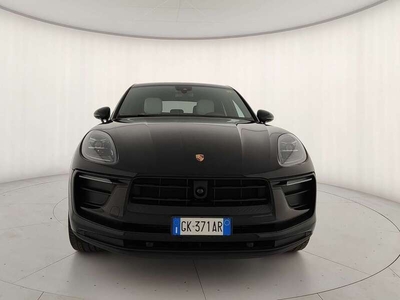 Usato 2022 Porsche Macan 2.0 Benzin 265 CV (76.900 €)