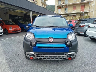 Usato 2023 Fiat Panda 4x4 0.9 Benzin 84 CV (24.990 €)