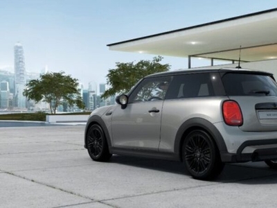 Usato 2023 Mini Cooper 1.5 Benzin 136 CV (32.100 €)