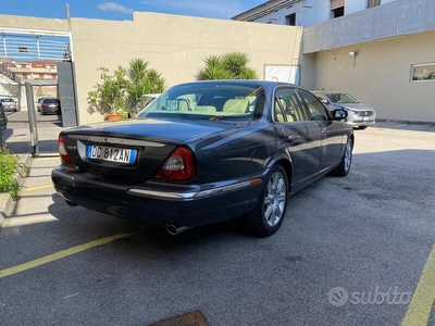 Venduto Jaguar XJ (x350-x358-x359) - . - auto usate in vendita