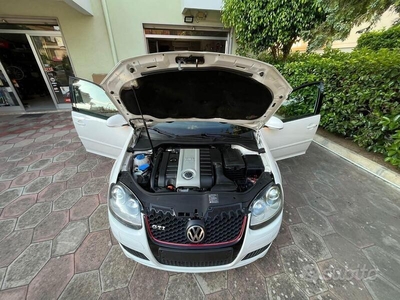 Venduto VW Golf VI Golf 2.0 16V TFSI . - auto usate in vendita