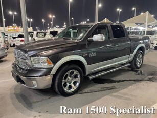 DODGE RAM 1500 5.7 V8 Laramie Crew Cab Pelle Totale + Tetto Benzina