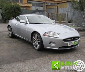 JAGUAR XK 4.2 V8 Coupé Benzina