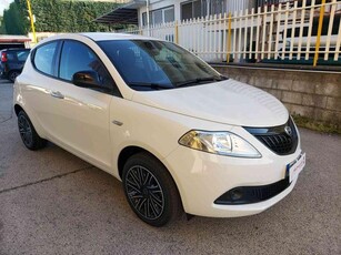 LANCIA Ypsilon 1.0 FireFly 5 porte S&S Hybrid Silver *KM 0* Elettrica/Benzina