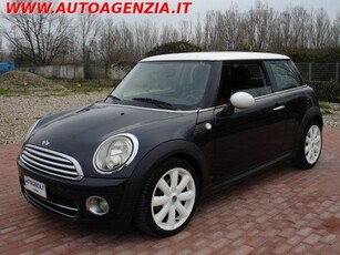 MINI Cooper 1.6 16V Cooper D int PELLE Diesel