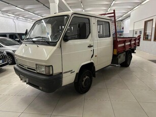 NISSAN Trade 100 3.0 turbodiesel Cabinato RIBALTABILE TRIL. Diesel