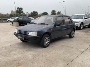 PEUGEOT 205 1.1 5 porte GR Benzina