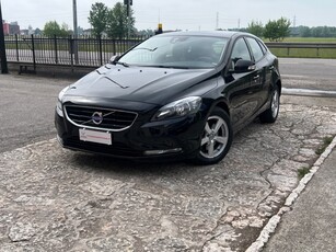 VOLVO V40 (2012-2020)