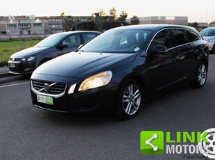 VOLVO V60 D3 Geartronic Kinetic Diesel