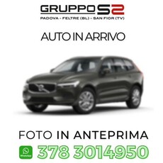 VOLVO XC60 B4 (d) AWD Geartronic Momentum Pro MHEV/VIRTUAL Elettrica/Diesel