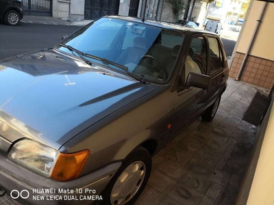 Usato 1992 Ford Fiesta 1.3 Benzin 58 CV (1.500 €)
