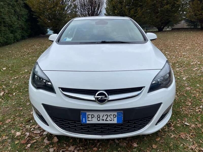 Usato 2013 Opel Astra 1.7 Diesel 110 CV (6.500 €)