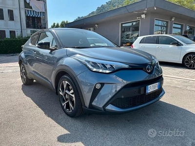 TOYOTA C-HR HYBRID 