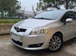 TOYOTA Auris - 2009