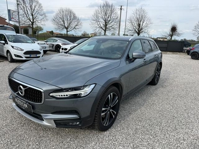 2017 VOLVO V90 Cross Country