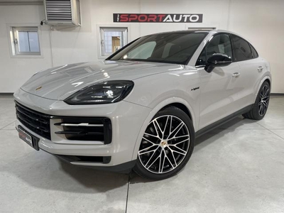 2024 PORSCHE Cayenne