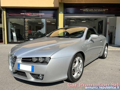 Alfa Romeo Spider 2.2 JTS Exclusive Como