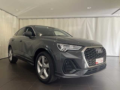 Audi Q3 SPB 45 TFSI e S tronic Business Plus