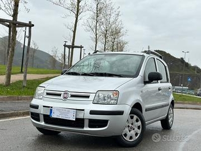 Fiat panda 1.2 neo patentati 2012 km reali garanti